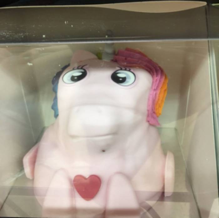 Failed Cakes (16 pics)
