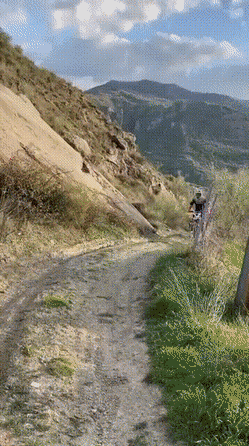 Acid GIFs, June 12 (25 gifs)