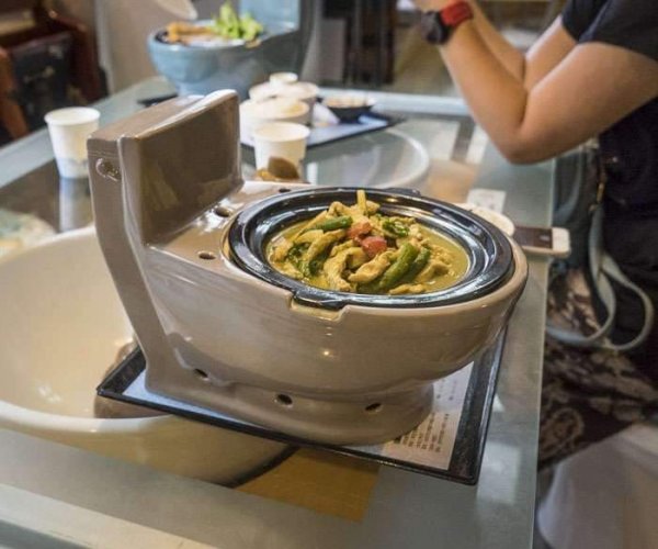 Weird Food Serving (16 pics)