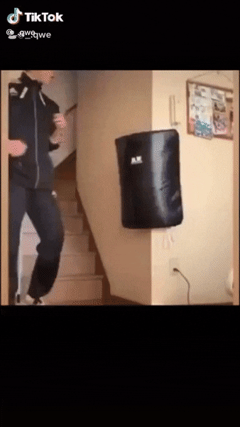 Acid GIFs, June 13 (25 gifs) Acid GIFs, June 13 (25 gifs)