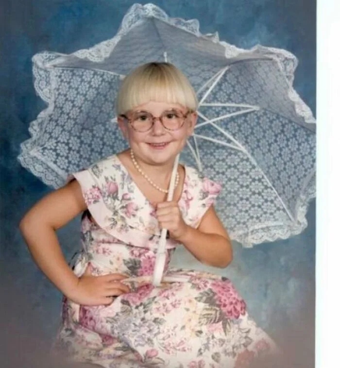 Awkward Photos From The Past (23 pics)