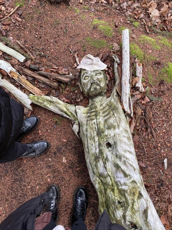 Creepy Things In The Woods (25 pics)