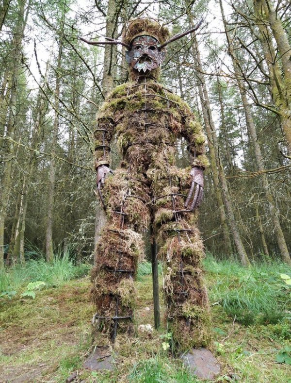 Creepy Things In The Woods (25 pics)