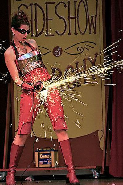 What Is Going On Here? (21 pics)