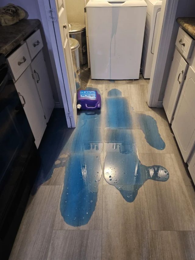 Bad Days Happen (19 pics)