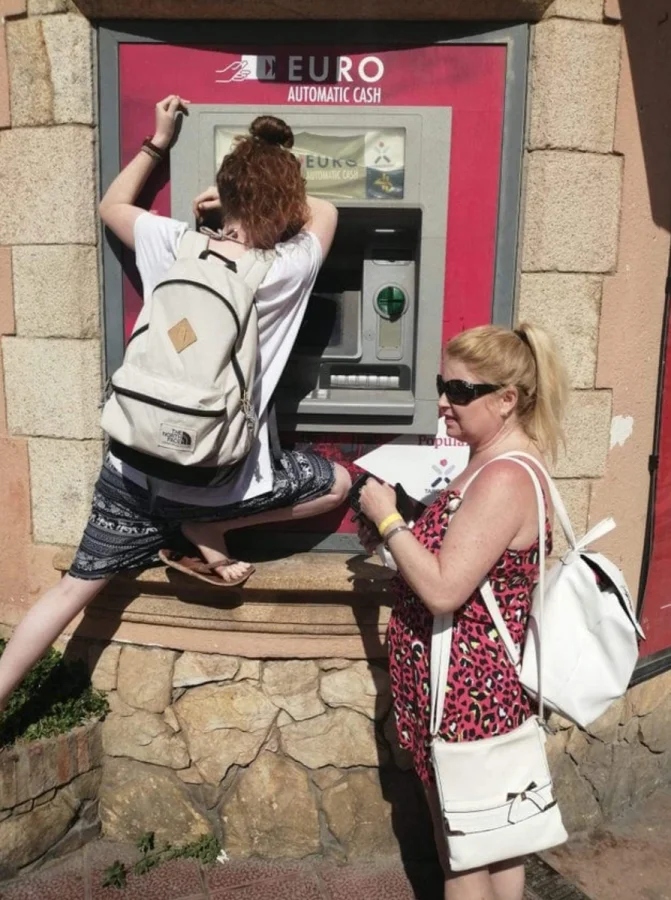 Problems Of Low People (15 pics)