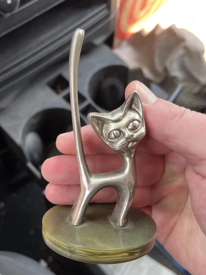 Cool Finds In Thrift Shops (20 pics)