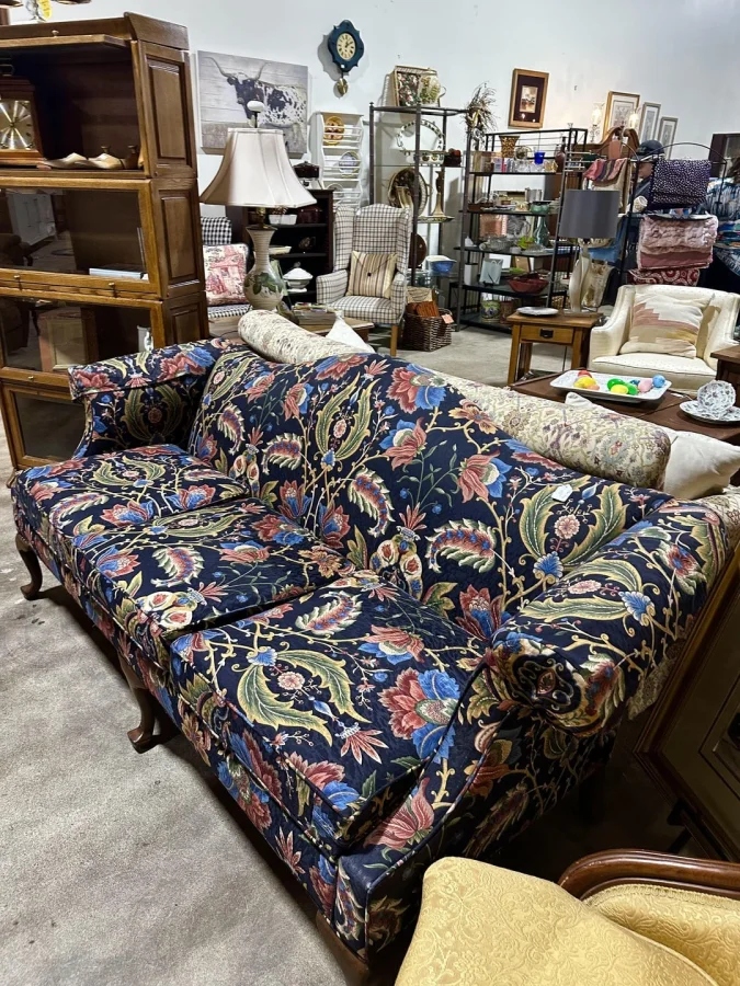 Cool Finds In Thrift Shops (20 pics)