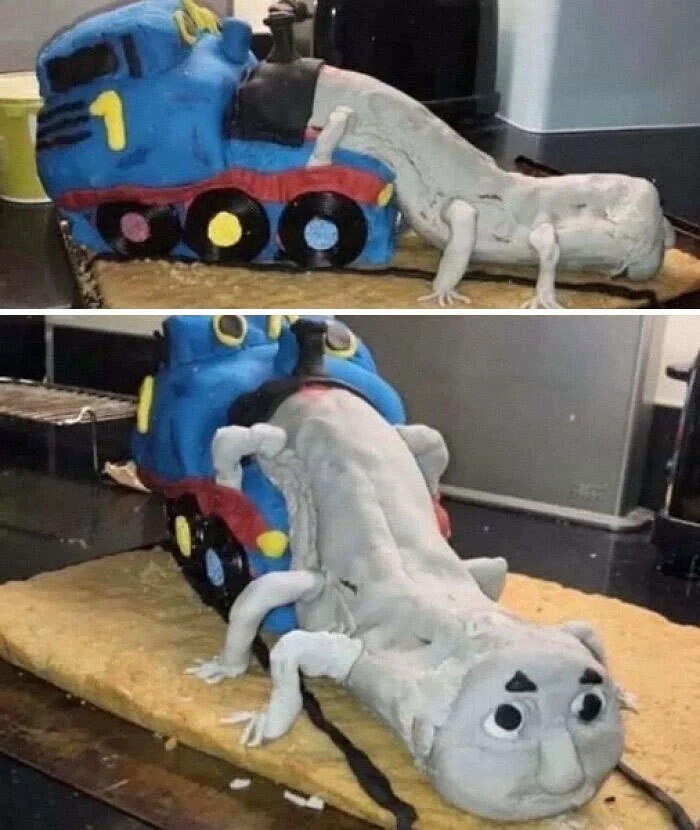 Odd Cakes (17 pics)