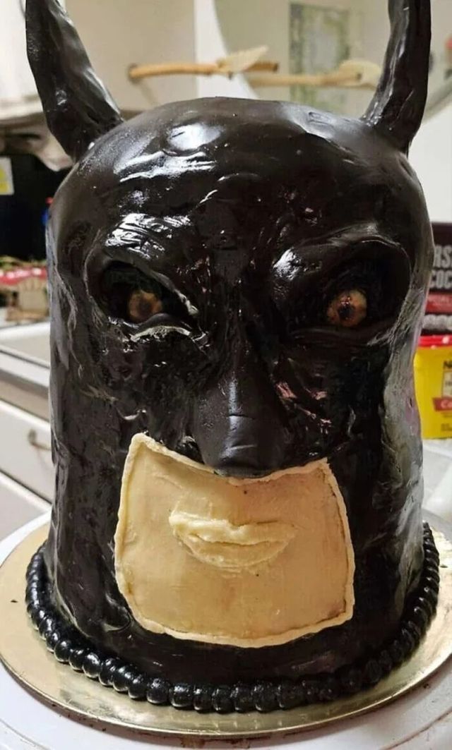 Odd Cakes (17 pics)