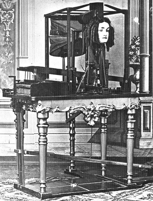 Creepy Photos (27 pics)