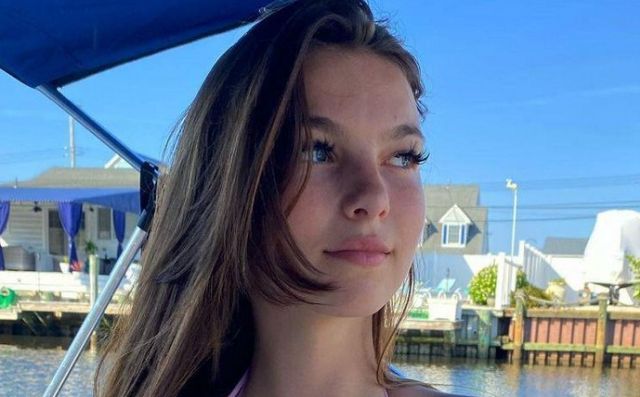 Girls With Tan Lines (29 pics)