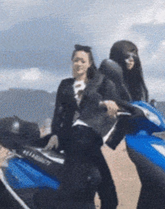 Acid GIFs, June 20 (25 gifs)