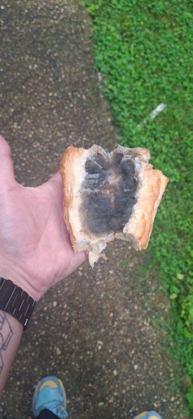 Bad Days Happen (22 pics)