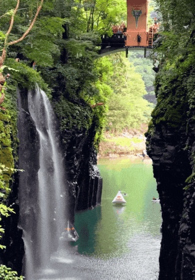 Acid GIFs, June 27 (25 gifs) Acid GIFs, June 27 (25 gifs)