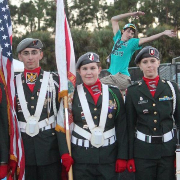 Hilarious Photobombs (23 pics)