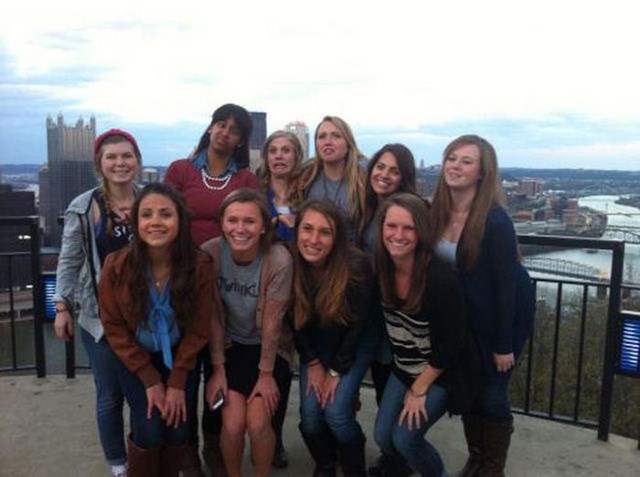 Hilarious Photobombs (23 pics)