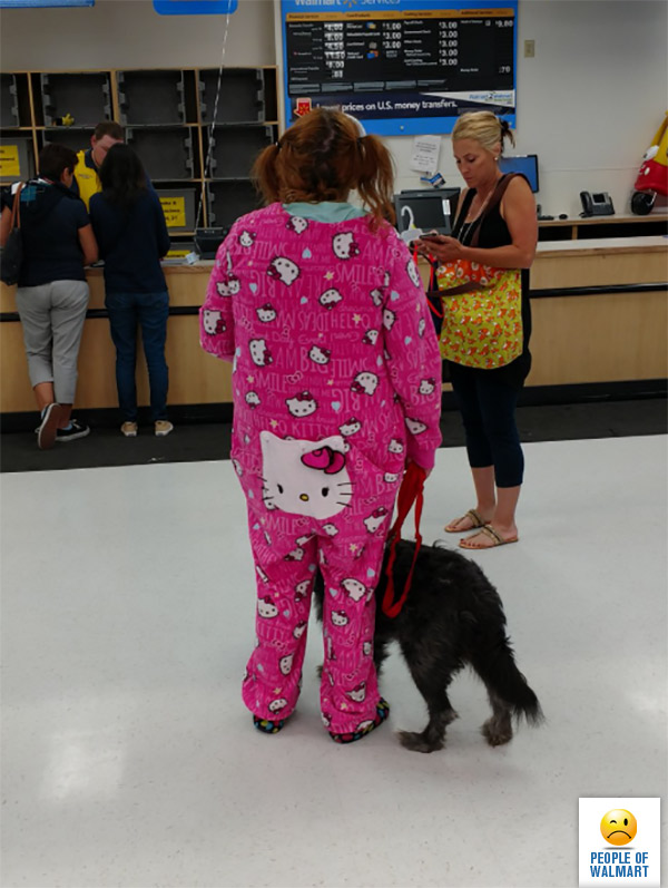 Strange People In Shops (20 pics)