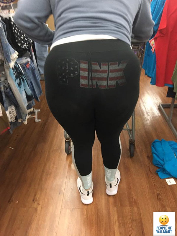 Strange People In Shops (20 pics)