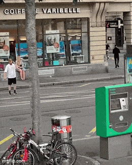 Acid GIFs, July 1 (25 gifs) Acid GIFs, July 1 (25 gifs)