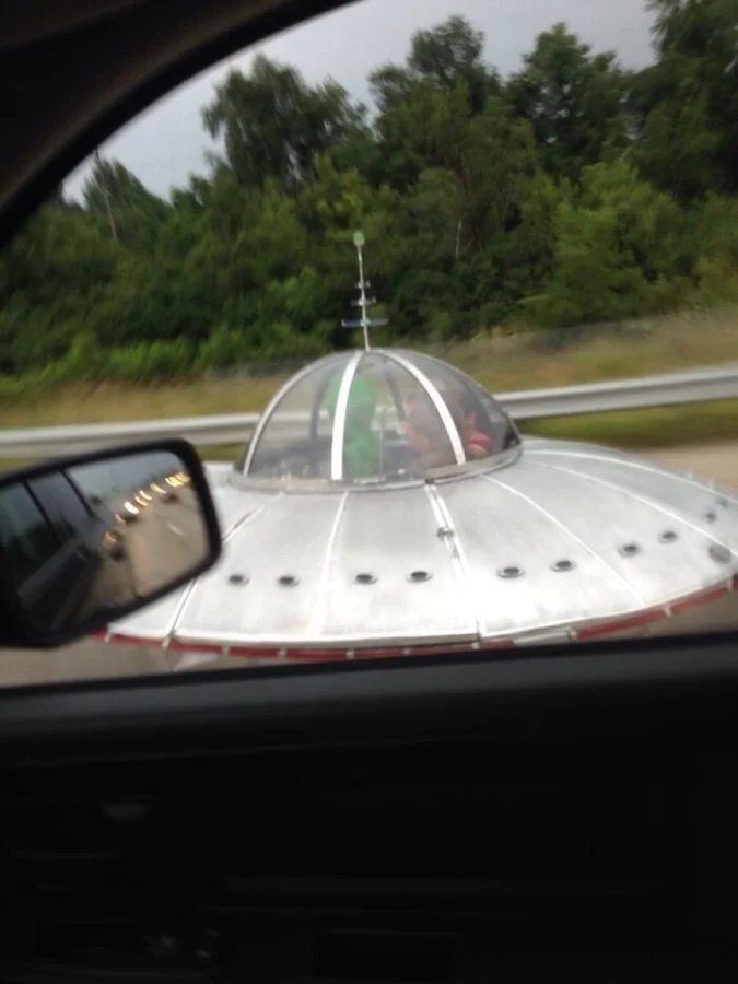 Strange Encounters On The Road (21 pics)