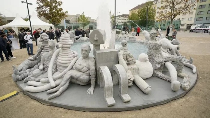 Odd Things And Designs (23 pics)