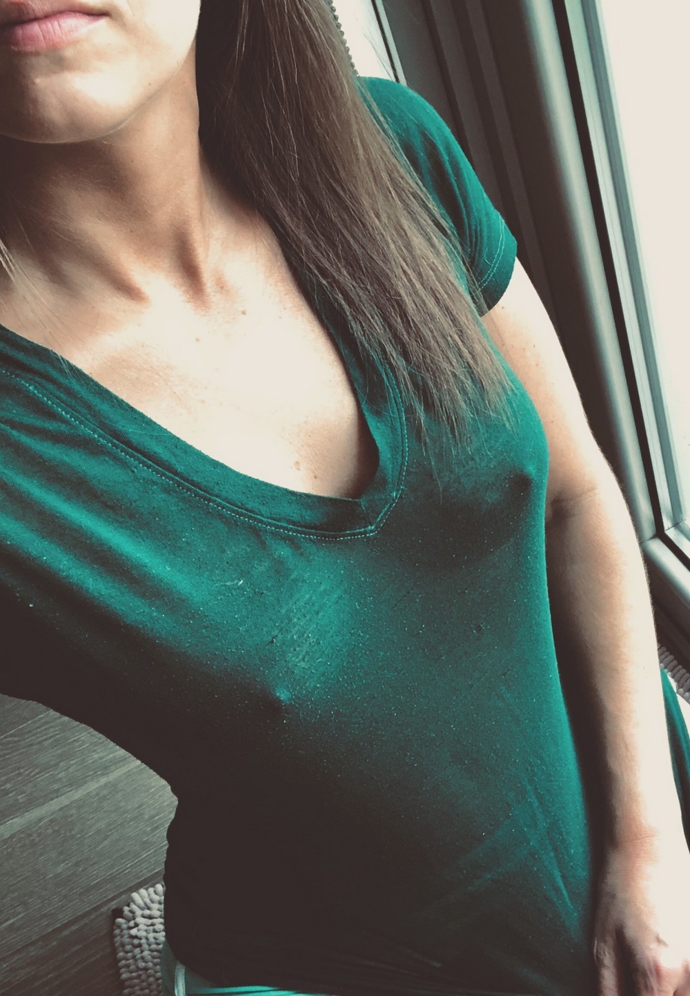 Braless Girls (27 pics)