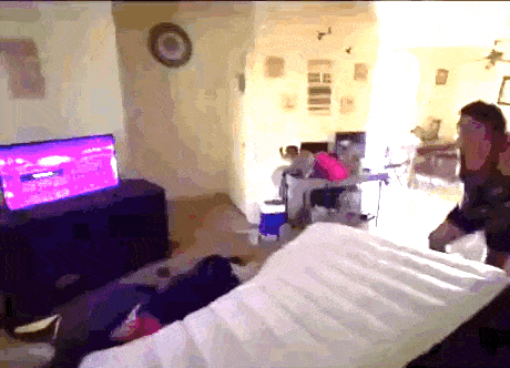 Acid GIFs, July 10 (25 gifs) Acid GIFs, July 10 (25 gifs)