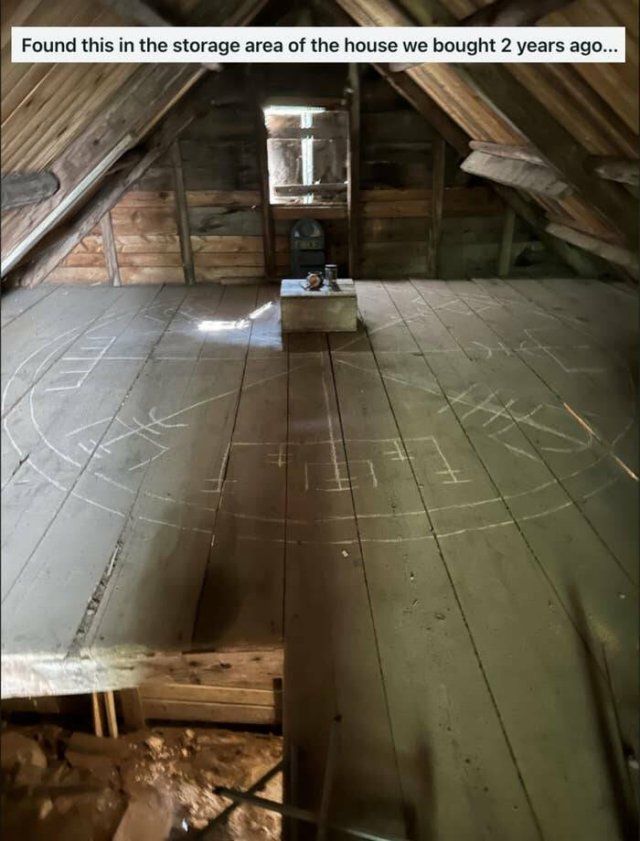 Creepy Finds (23 pics)
