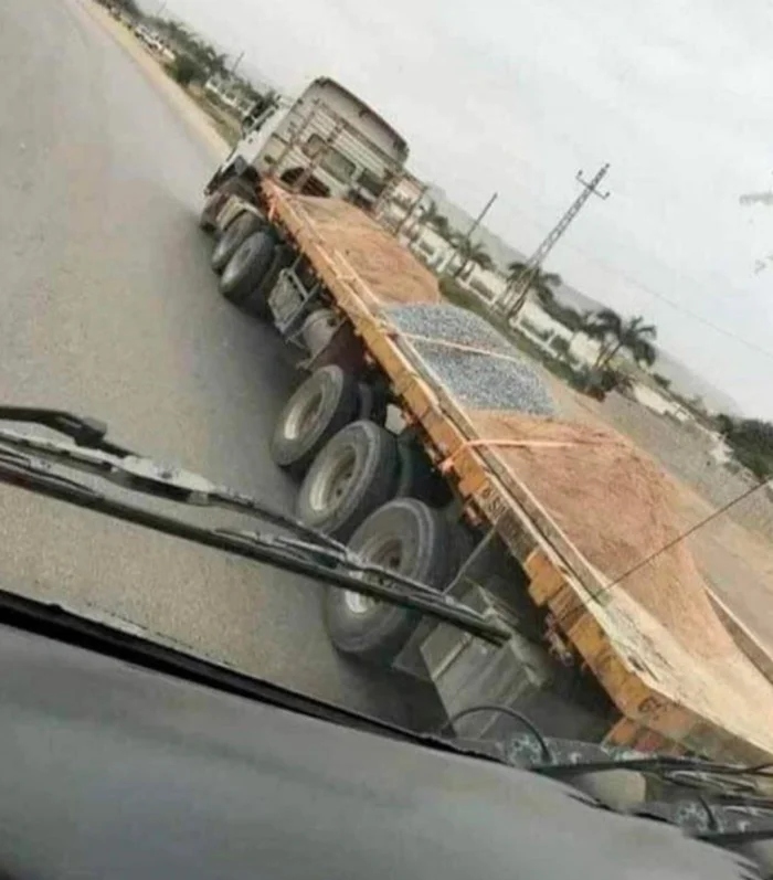 Failed Constructions (16 pics)