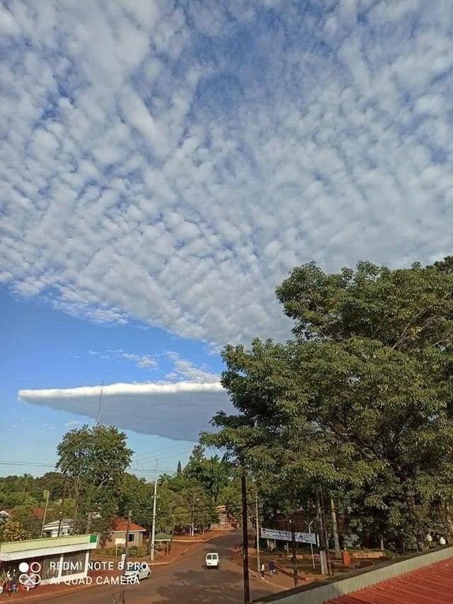 Glitches In The Matrix (16 pics)