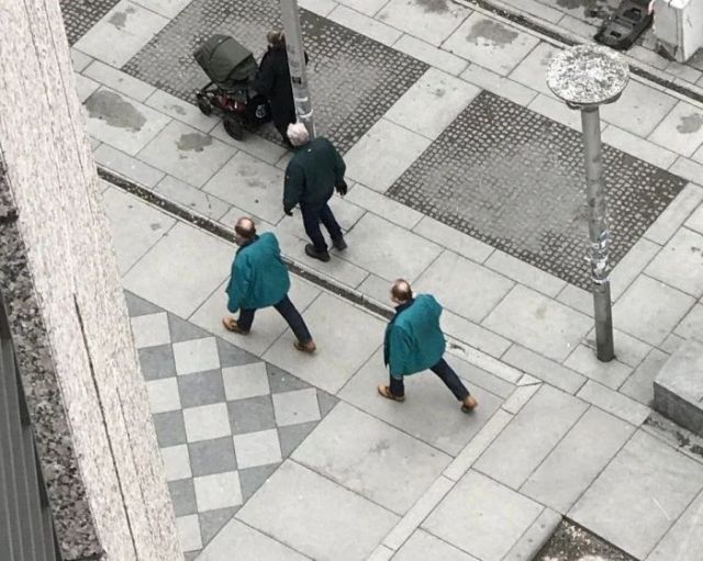Glitches In The Matrix (16 pics)