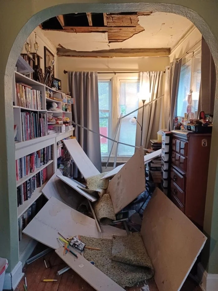 Bad Days Happen (23 pics)
