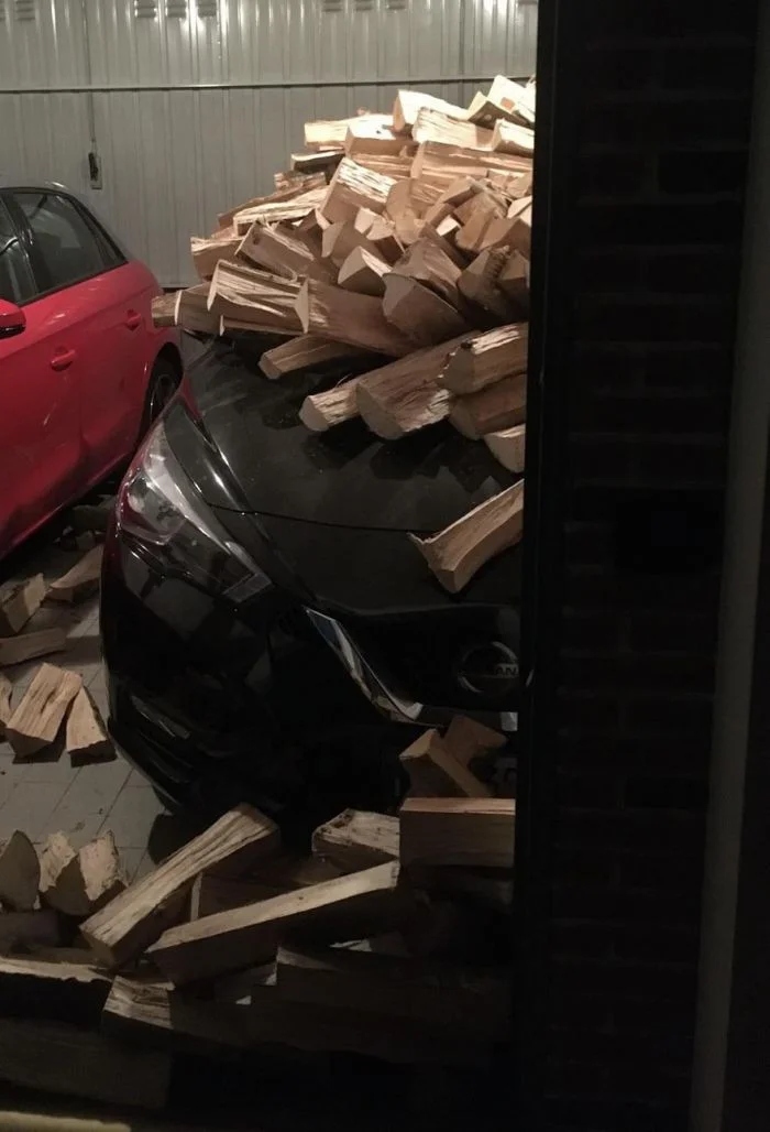 Bad Days Happen (23 pics)