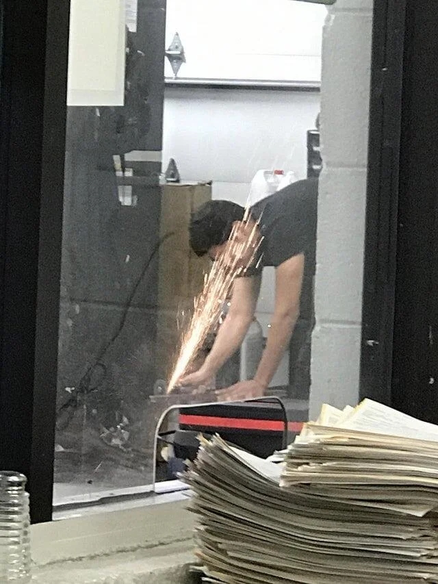 They Don't Care About Safety (17 pics)