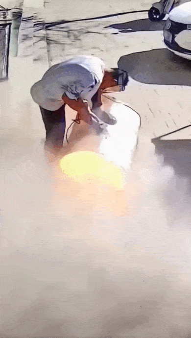 Acid GIFs, July 15 (25 gifs) Acid GIFs, July 15 (25 gifs)