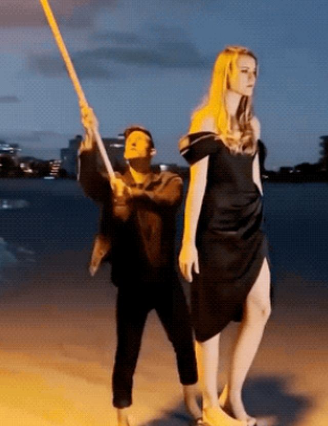 Acid GIFs, July 16 (25 gifs)