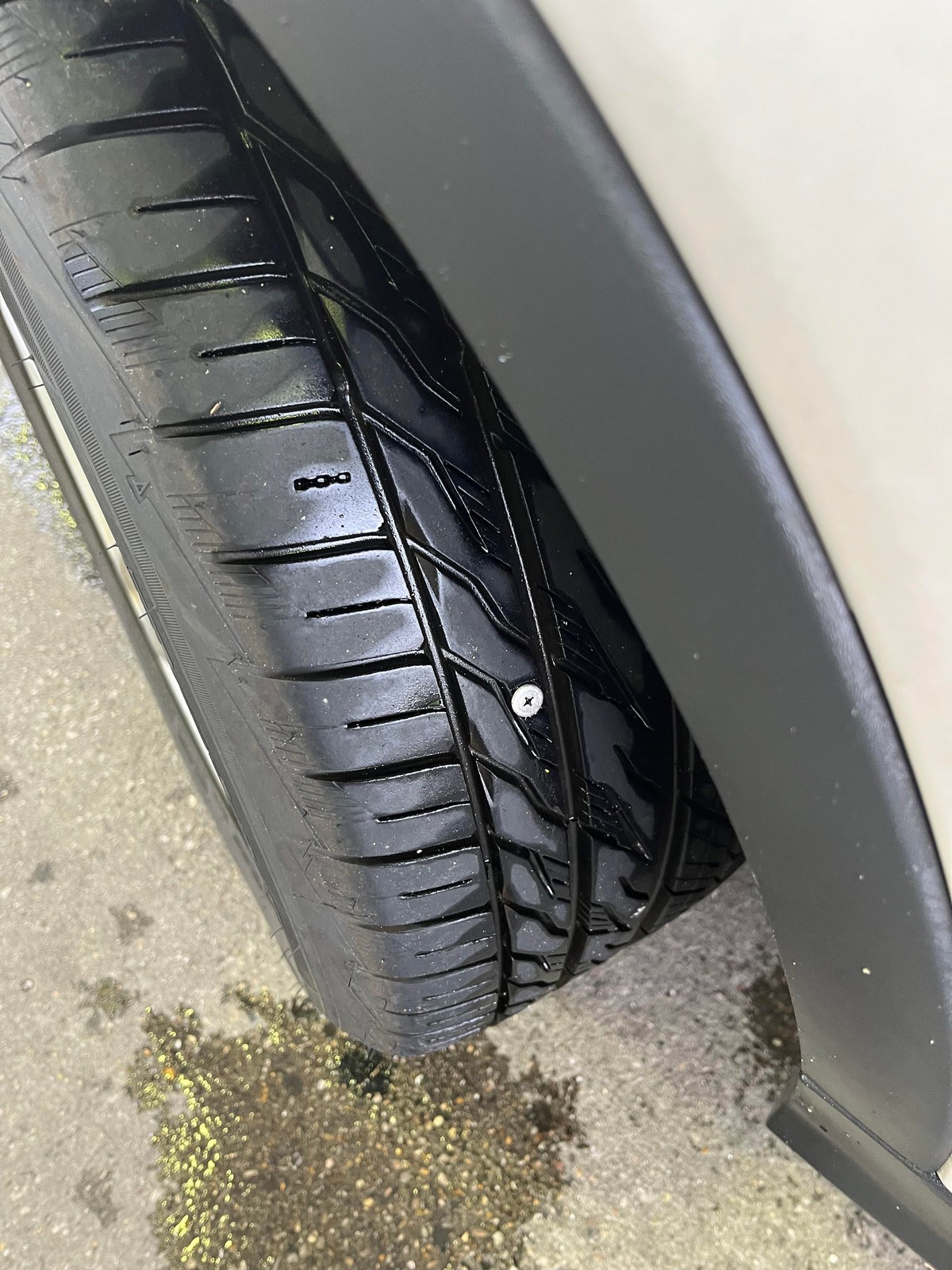 Bad Days Happen (23 pics)