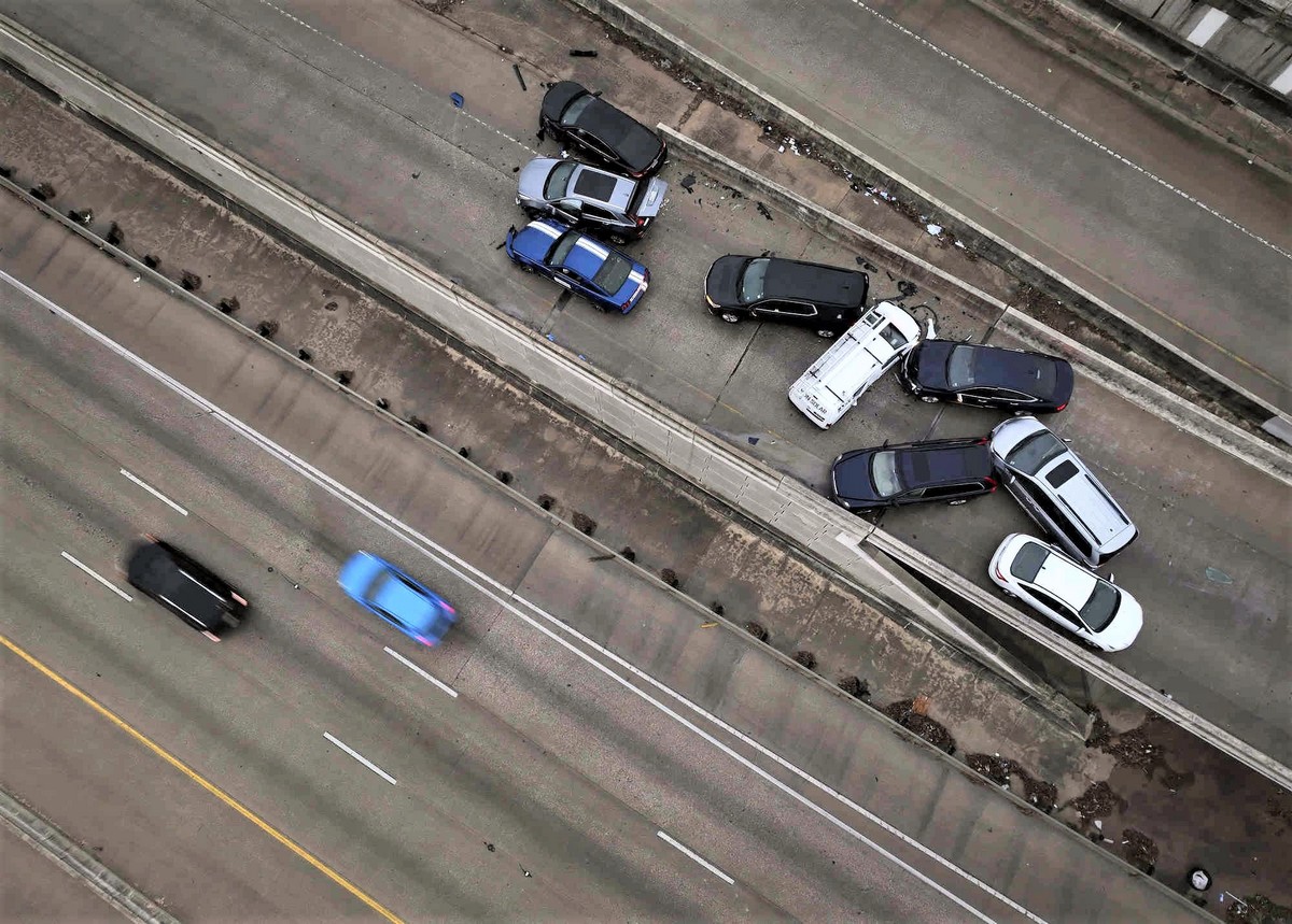 Bad Days Happen (23 pics)