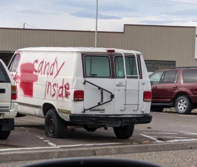 Strange Finds And Situations (39 pics)