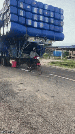 Acid GIFs, July 21 (25 gifs) Acid GIFs, July 21 (25 gifs)