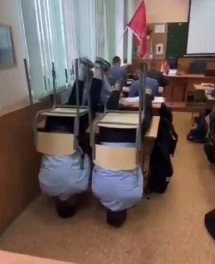 What Is Going On Here? (15 pics)