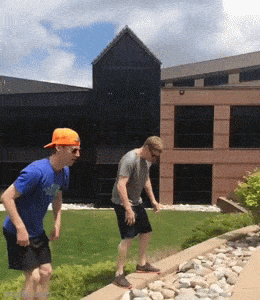 Acid GIFs, August 5 (25 gifs)