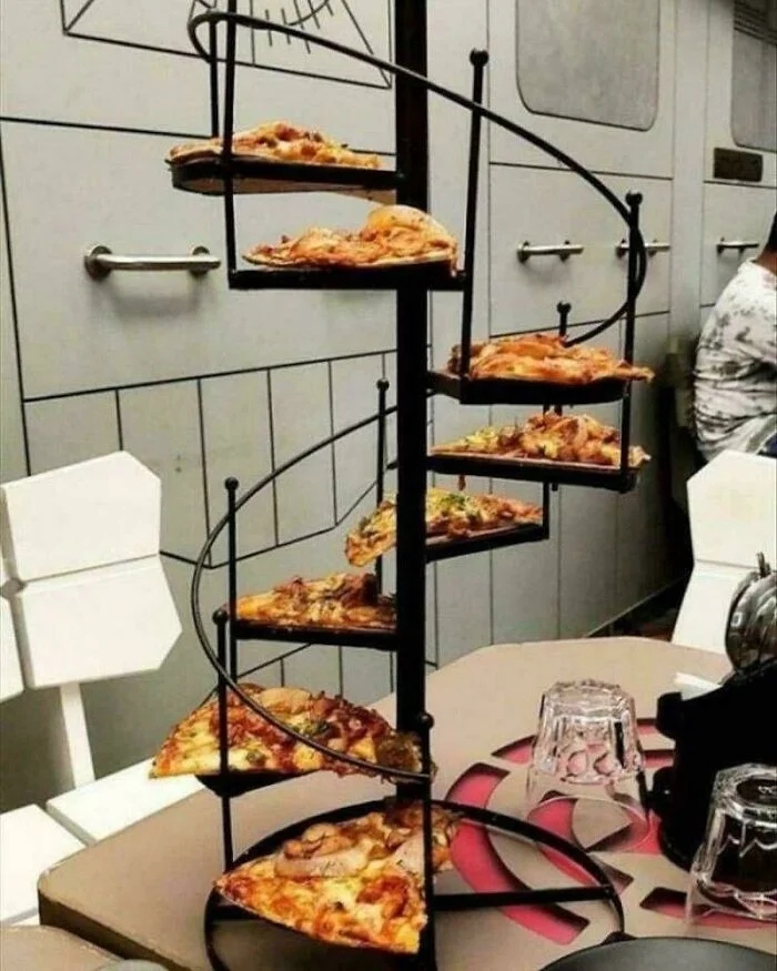 Strange Food Serving (23 pics)