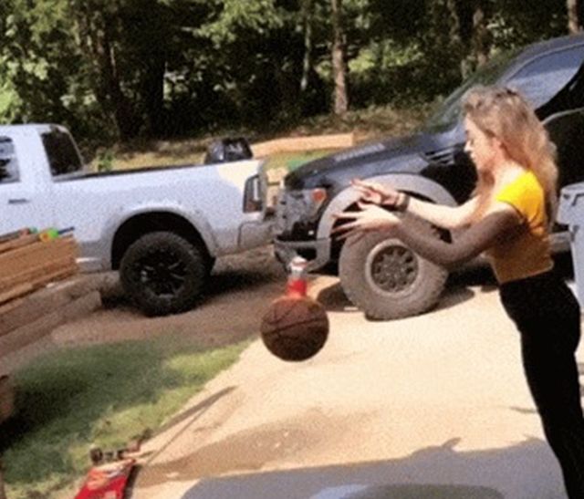 Acid GIFs, August 6 (25 gifs)