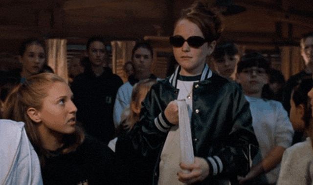 Weird Things People Forgot At Music Festivals (15 gifs)