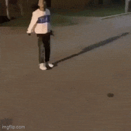 Acid GIFs, August 8 (25 gifs) Acid GIFs, August 8 (25 gifs)