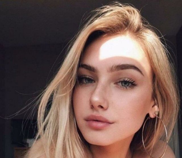 Beauty Girls (23 pics)
