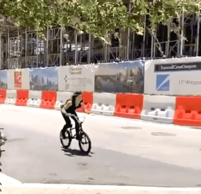 Acid GIFs, August 15 (25 gifs)