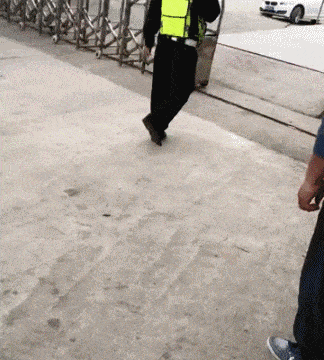 Acid GIFs, August 18 (25 gifs)